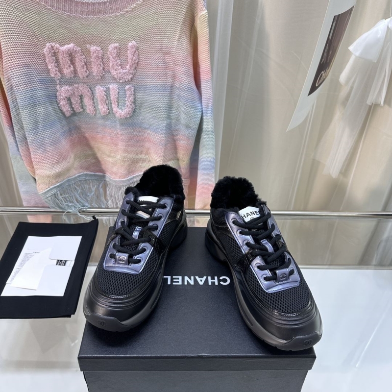 Ch**el sport shoes